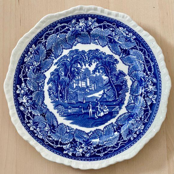 Vintage (1940s) Mason’s “Vista” Dinner Plate - Picture 2 of 6